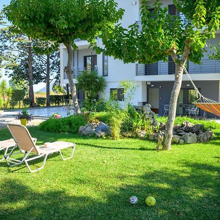 Kariótai Bikini Apartments מראה חיצוני תמונה