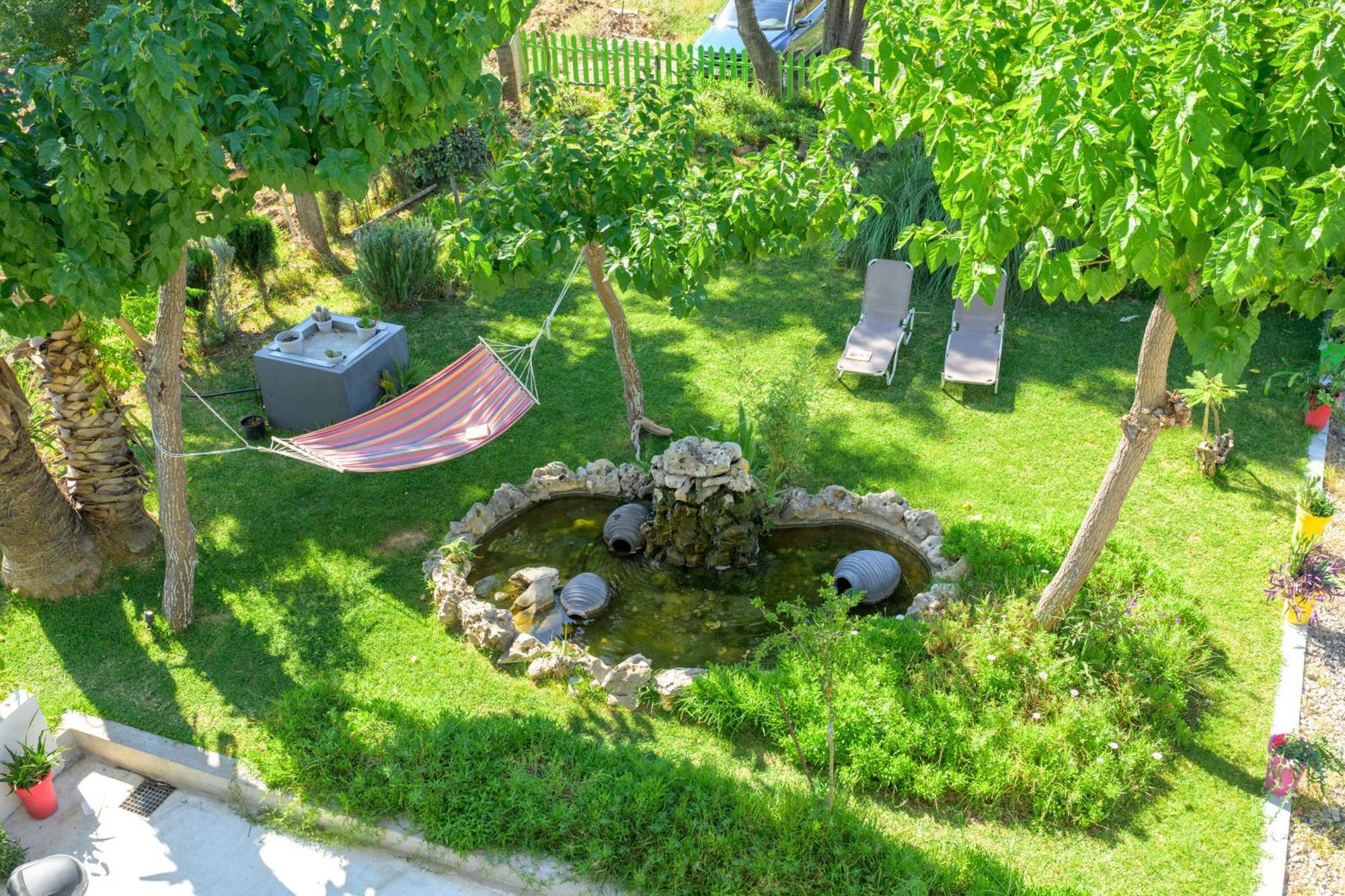 Kariótai Bikini Apartments מראה חיצוני תמונה