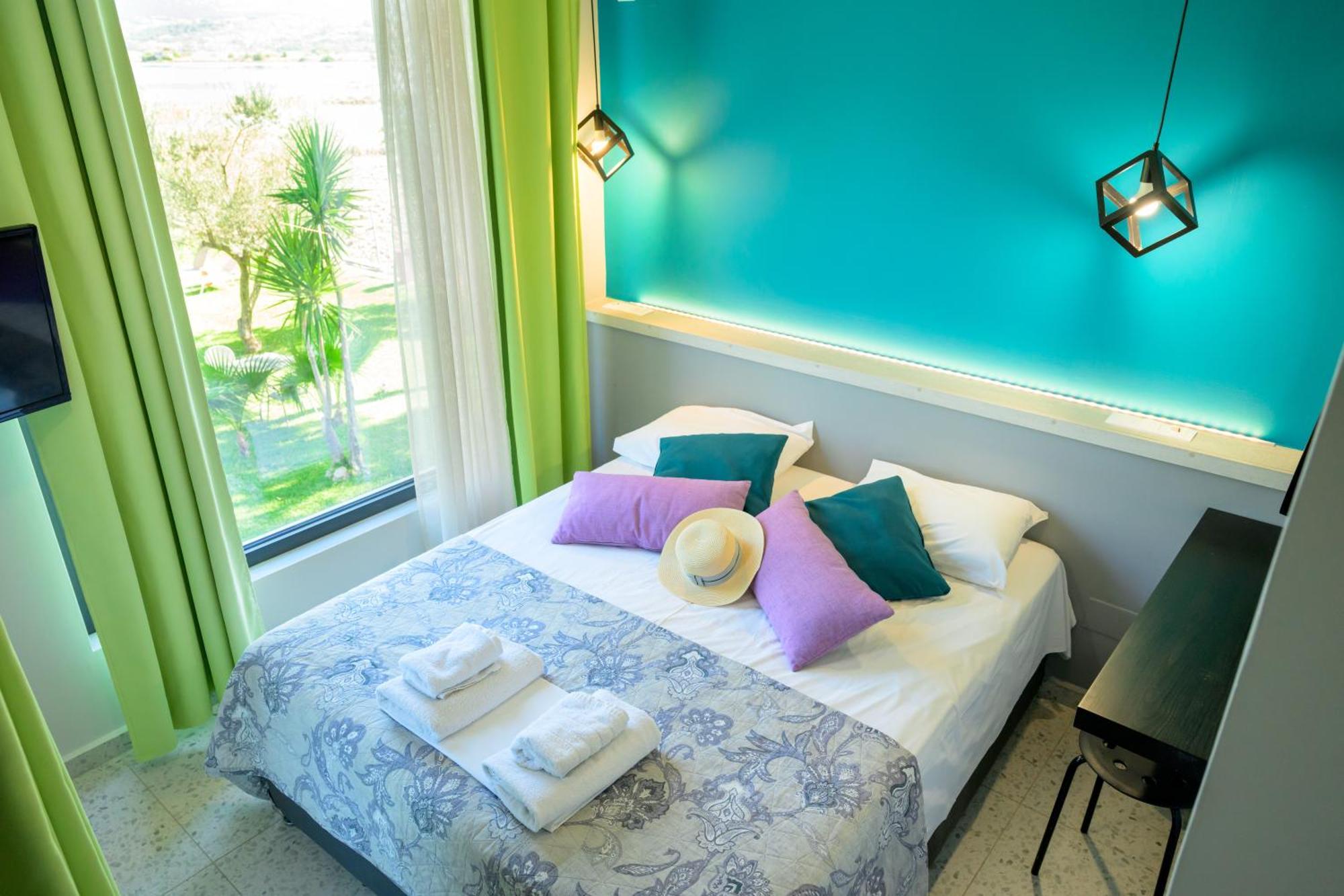 Kariótai Bikini Apartments מראה חיצוני תמונה