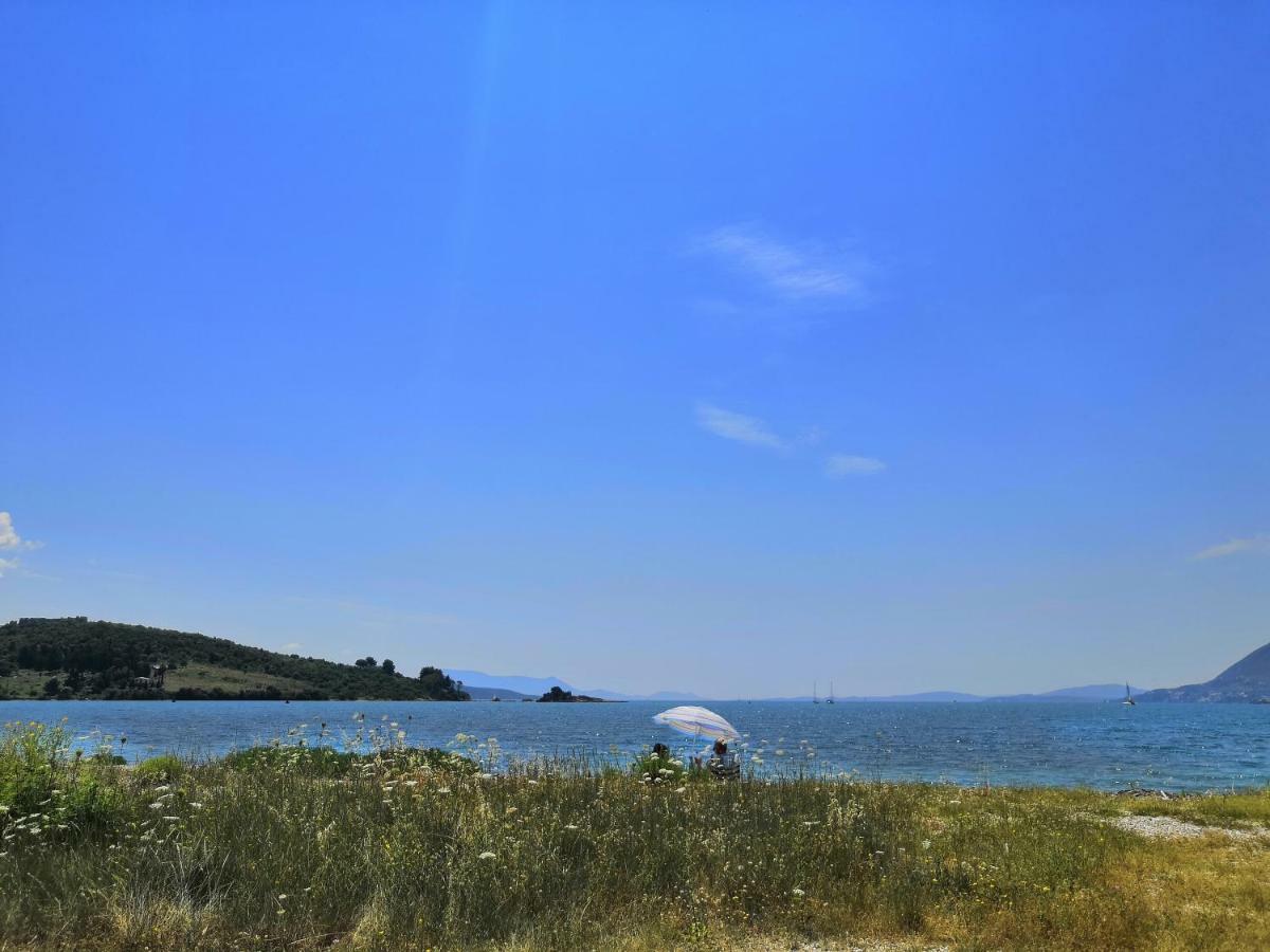 Kariótai Bikini Apartments מראה חיצוני תמונה